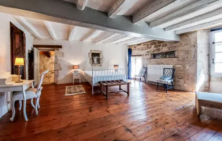 Ancien presbytère en pierre à Cellefrouin, 6 pers. : photo 15