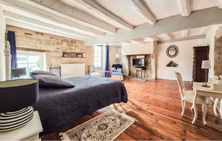 Ancien presbytère en pierre à Cellefrouin, 6 pers. : photo 19