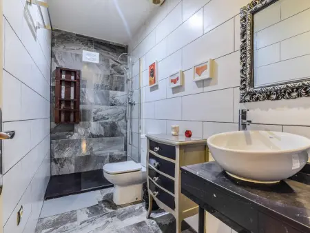 Appartement 6 pers. Madrid Rio, 2 chambres + canapé-lit : photo 21