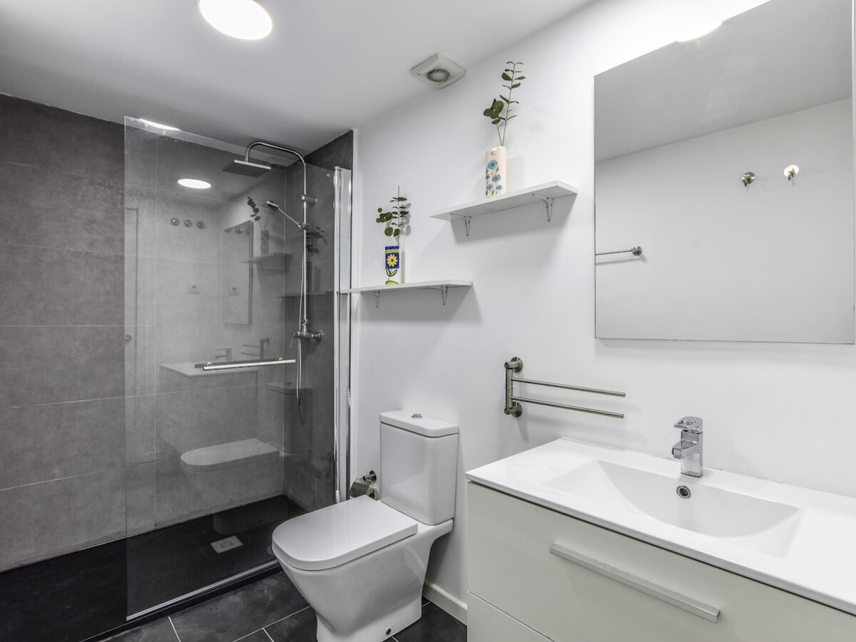 Appartement lumineux Cuatro Caminos, 15 min du Bernabéu - Photo 13
