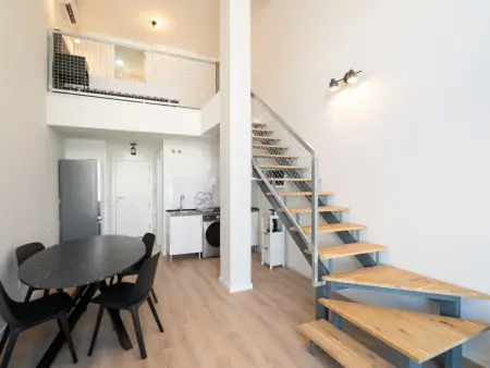 Loft industriel avec piscine privée à Madrid : photo 7