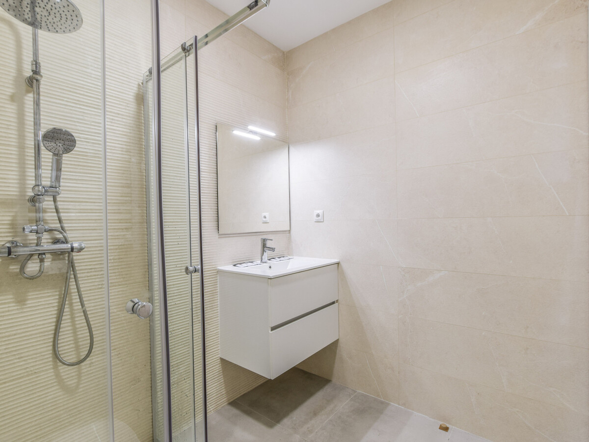Appartement 40 m² avec cuisine américaine à Madrid - Photo 14