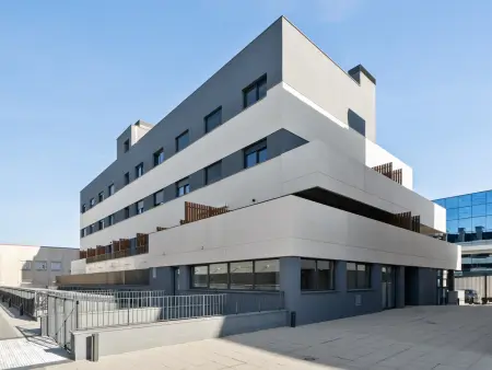 Studio neuf avec salle de sport et terrains de padel : photo 21
