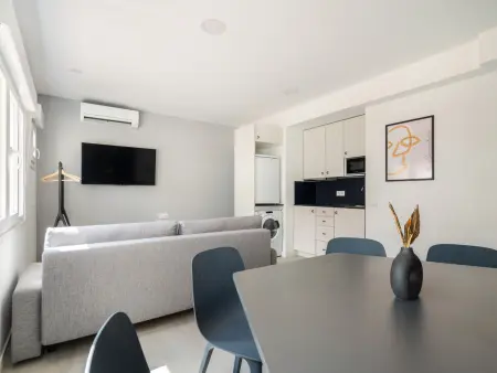 Location appartement à Madrid, Studio pratique avec parking à Madrid