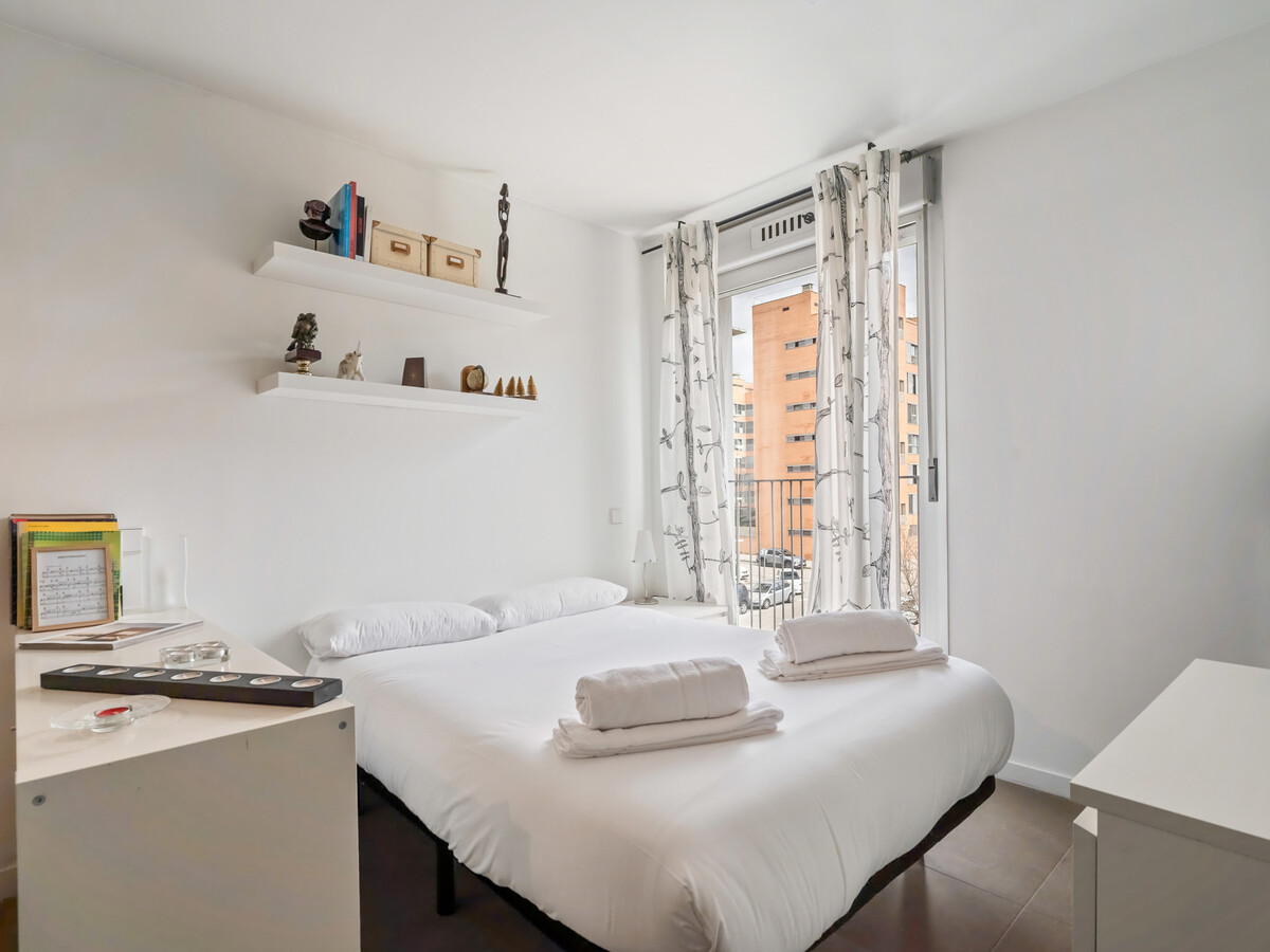 Studio moderne Las Tablas avec piscine – Madrid - Photo 8