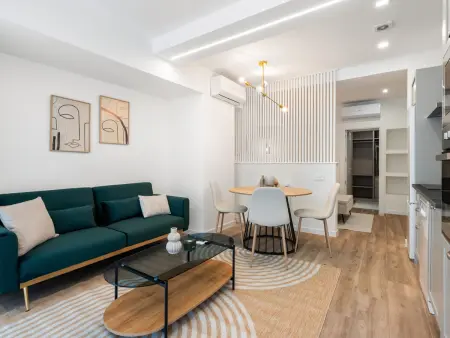 Location appartement à Madrid, Appartement rénové au cœur dEl Carmen