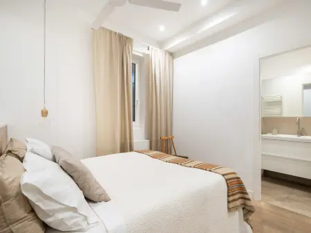 Appartement 2 chambres à Malasaña, 2 balcons rue Velarde : photo 10