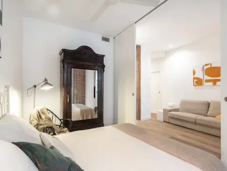 Appartement 2 chambres à Malasaña, 2 balcons rue Velarde : photo 11