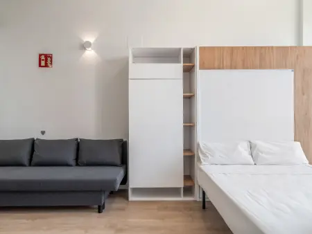 Studio moderne Madrid avec piscine et parking : photo 9