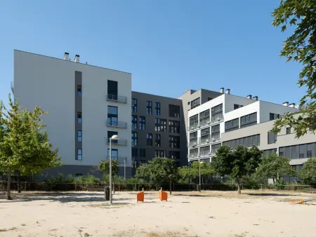 Studio moderne Madrid avec piscine et parking : photo 27