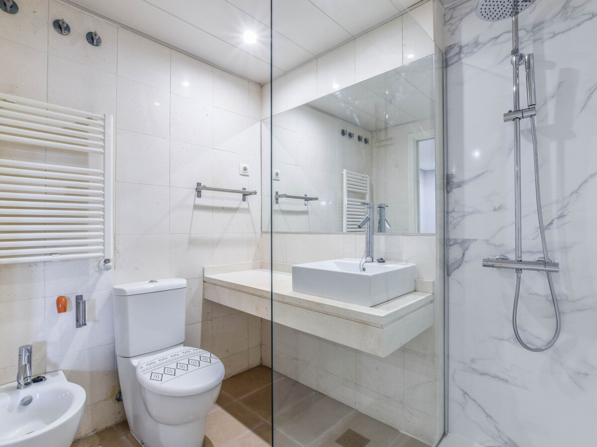 Appartement 70 m² lumineux avec piscine à Madrid - Photo 13