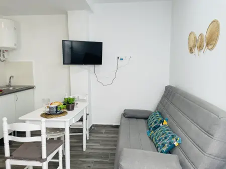 Studio rénové centre Nerja, 4 personnes, plage à pied : photo 11