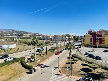 Appartement vue mer et montagne à 1 min de plage : photo 4