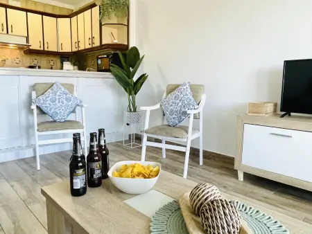 Appartement vue mer et montagne à 1 min de plage : photo 7