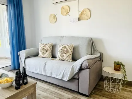 Appartement vue mer et montagne à 1 min de plage : photo 8