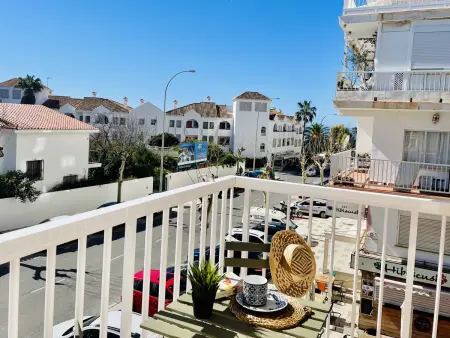 Appartement vue mer à Nerja, 2 ch., balcon privé : photo 2