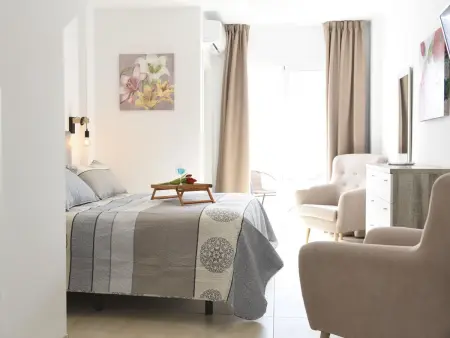 Studio rénové avec terrasse à 900 m du Nerja : photo 2