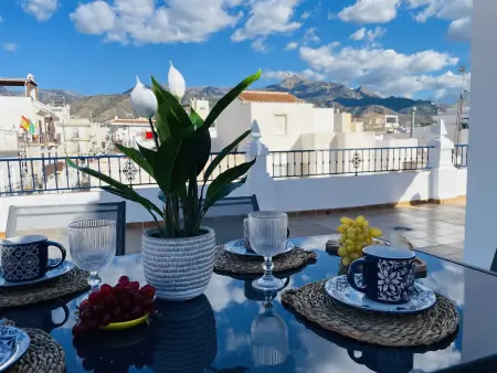 Maison 3 étages, 4 chambres, terrasse toit à Nerja : photo 8