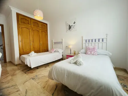 Maison 3 étages, 4 chambres, terrasse toit à Nerja : photo 19