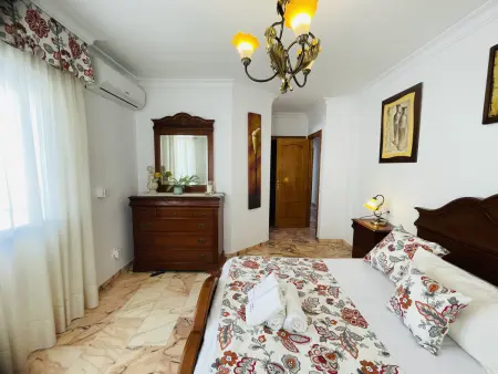 Maison 3 étages, 4 chambres, terrasse toit à Nerja : photo 34