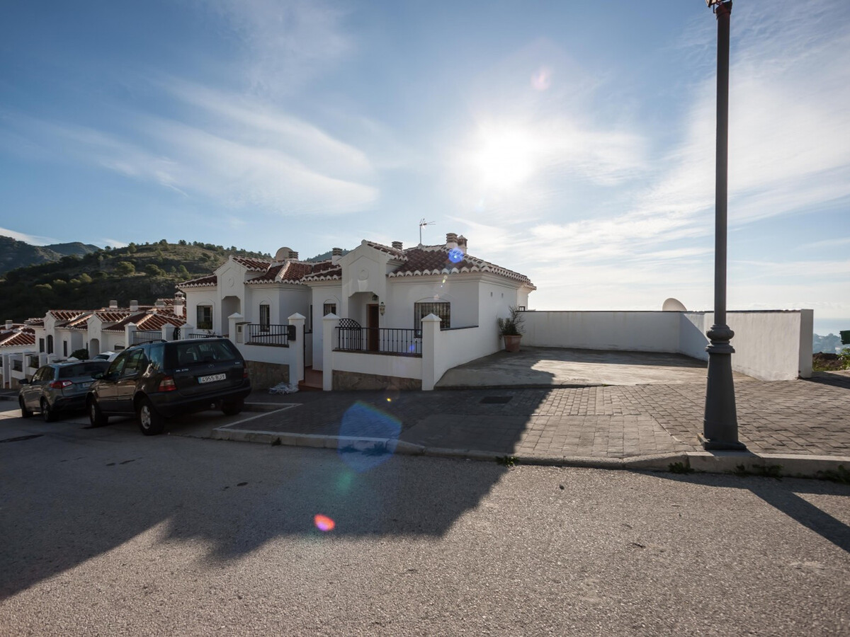 Maison 3 étages, piscine privée et vue mer - Frigiliana - Photo 11