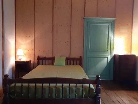 Gîte des Remparts à Ainay-le-Château, 6 pers. : photo 7