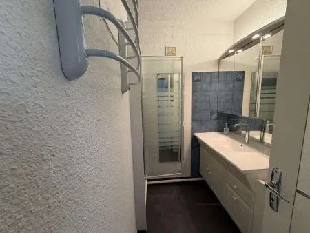 Appartement 3 pièces avec parking et balcon vue mer : photo 4