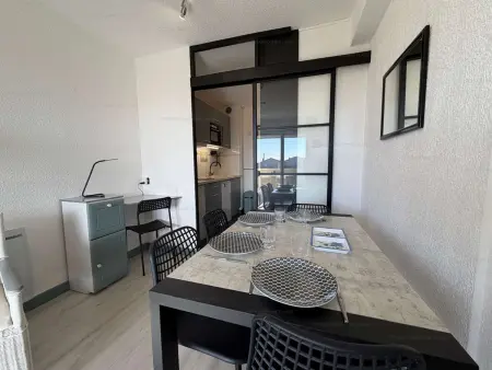 Appartement 3 pièces avec parking et balcon vue mer : photo 6