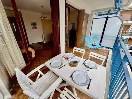 T2 traversant au Lavandou, terrasse, parking privé : photo 9