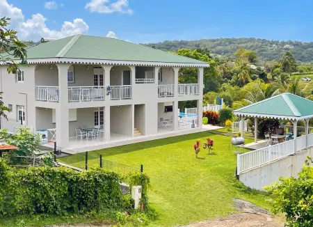 Appartement 80 m² avec piscine partagée à Rivière-Salée, Martinique : photo 3