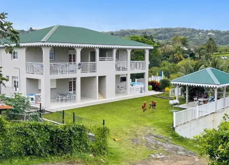 Appartement 80 m² vue mer, piscine partagée, Rivière-Salée : photo 2