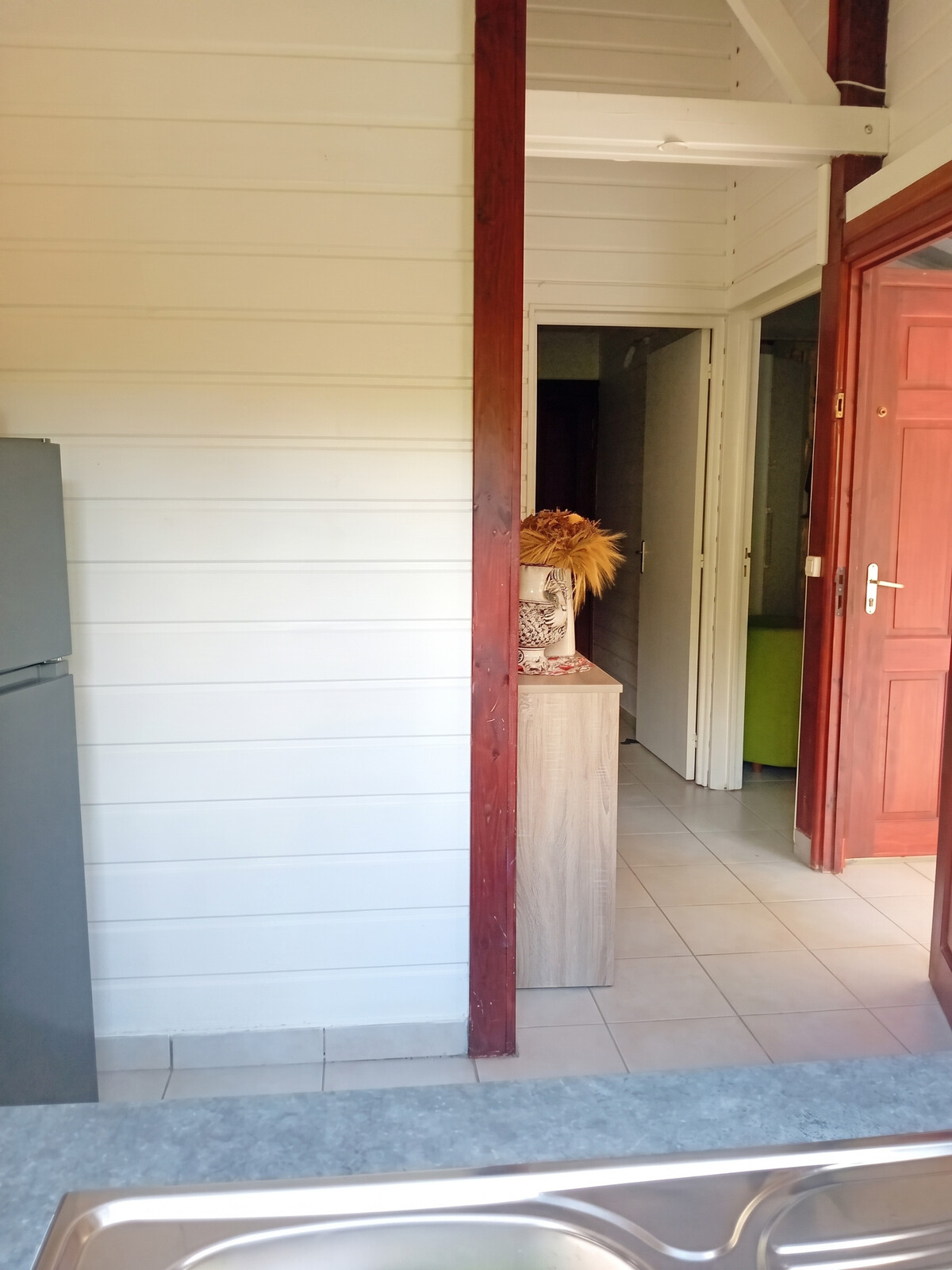 Bungalow 25 m² avec jardin et vue montagnes aux Abymes - Photo 10