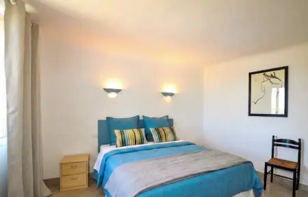 Maison en pierre avec piscine à Taulis : photo 4