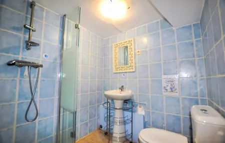 Maison en pierre avec piscine à Taulis : photo 11
