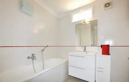 Maison en pierre avec piscine à Taulis : photo 12