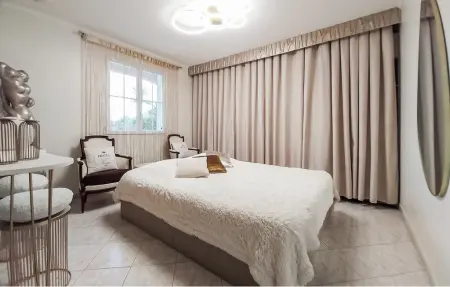 Maison 4 chambres avec piscine privée en Camargue : photo 18