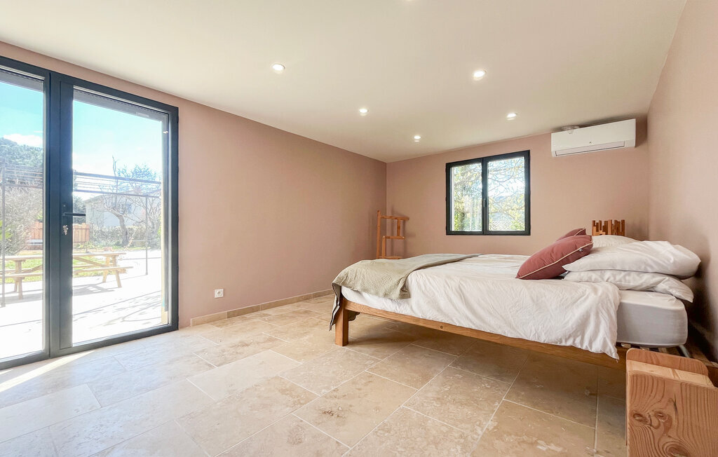 Maison 6 chambres avec piscine, spa et salle de fitness - Photo 18
