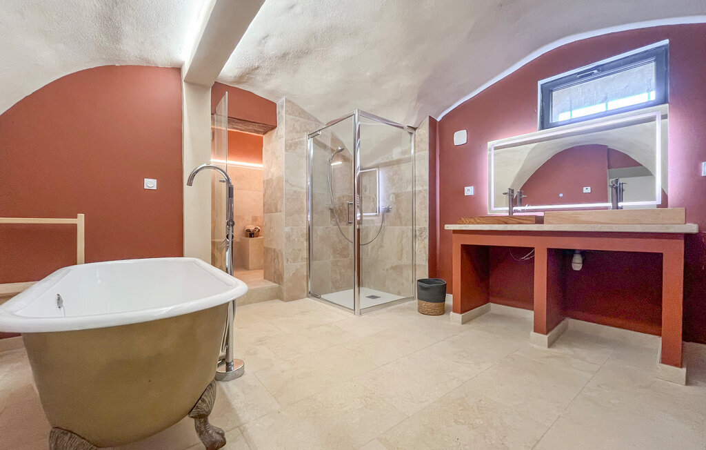 Maison 6 chambres avec piscine, spa et salle de fitness - Photo 26