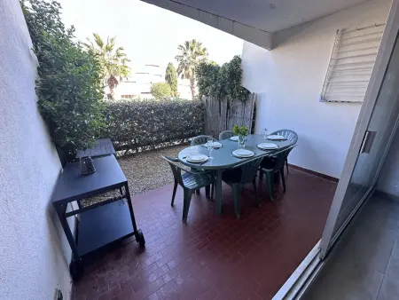 Studio cabine avec cour au Grau-du-Roi, animaux non admis : photo 3