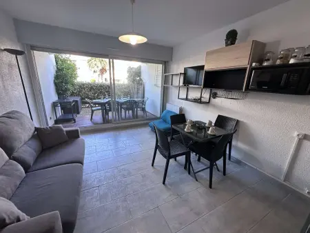Studio cabine avec cour au Grau-du-Roi, animaux non admis : photo 9
