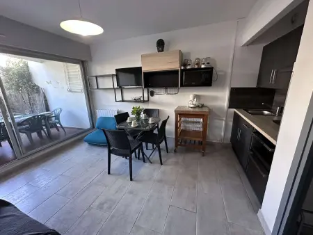 Studio cabine avec cour au Grau-du-Roi, animaux non admis : photo 10