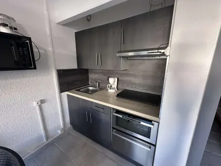 Studio cabine avec cour au Grau-du-Roi, animaux non admis : photo 12