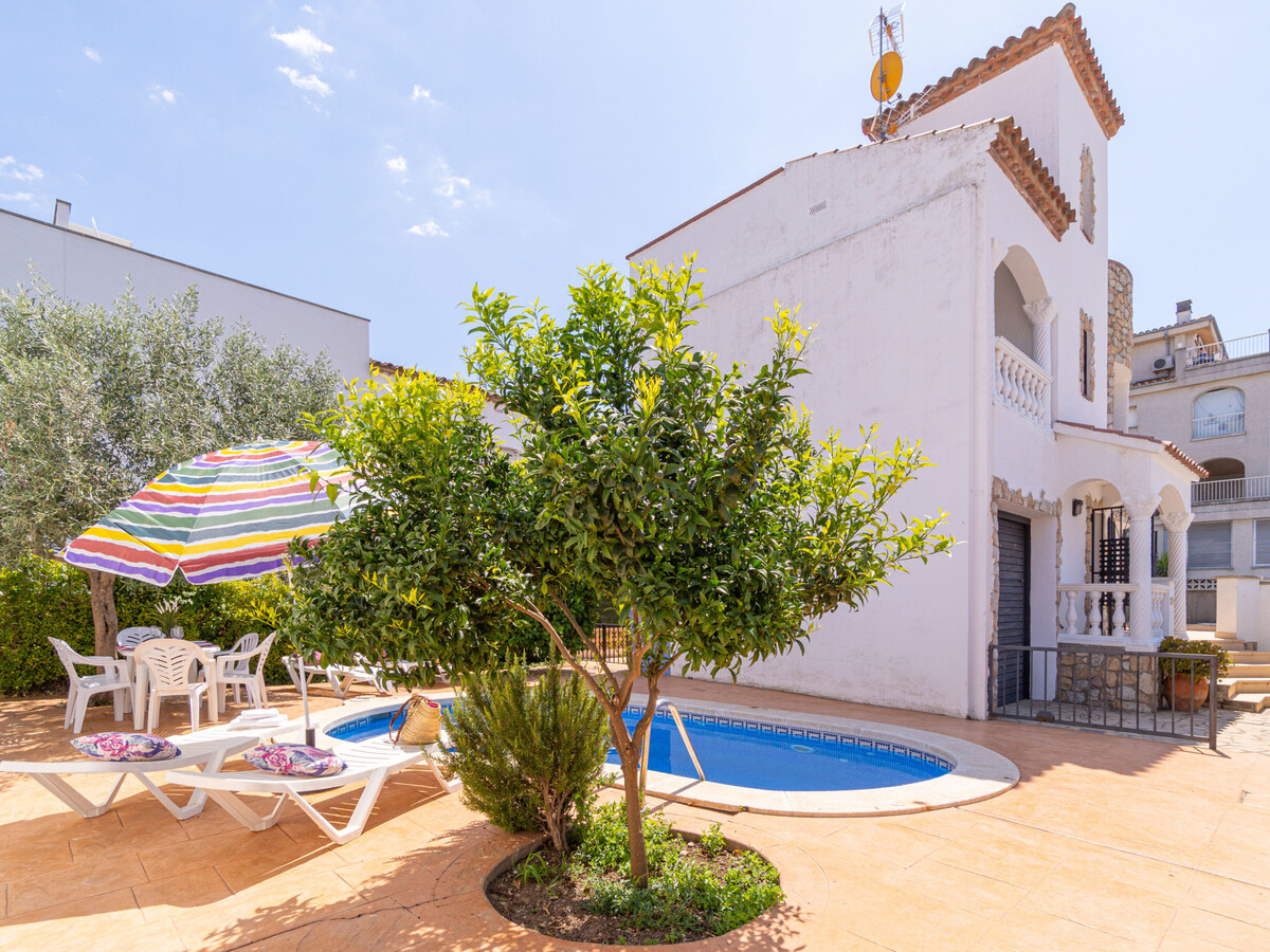 Villa 6 pers, piscine privée et vue lac à Empuriabrava - Photo 1