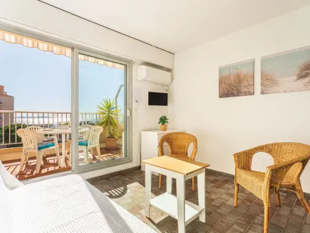 Appartement Port de La Gavine, 120 m de la mer : photo 2