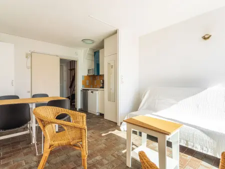 Appartement Port de La Gavine, 120 m de la mer : photo 10
