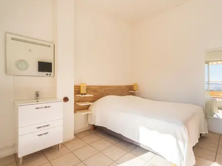 Appartement Port de La Gavine, 120 m de la mer : photo 12