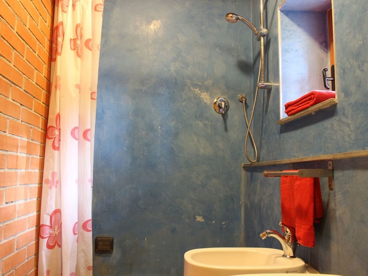 Villa Zypressen : maison en forêt avec piscine à Ameglia - Photo 2