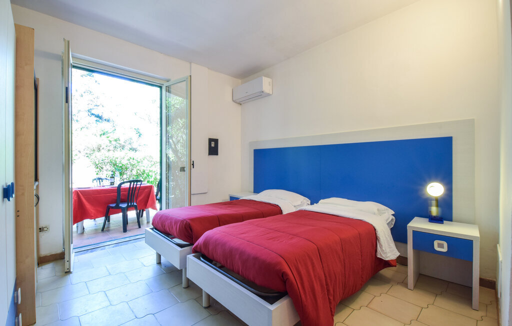 Maison 4 personnes avec piscine à 100 m de la plage - Photo 13