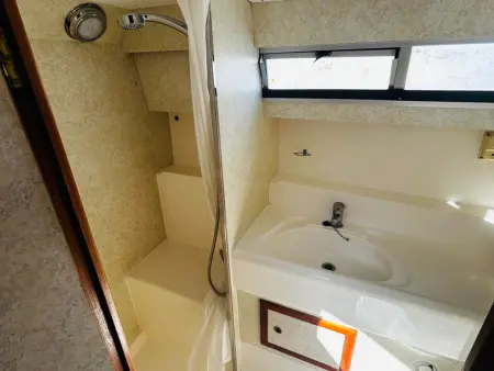 Bateau Haines Rive 40 à Colombiers, 3 cabines pour 8 personnes : photo 5