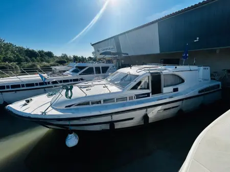 Bateau Haines Rive 40 à Colombiers, 3 cabines pour 8 personnes : photo 6